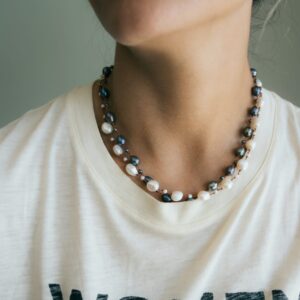 COLLAR PATNA GREY PEARL CLARA FORNO