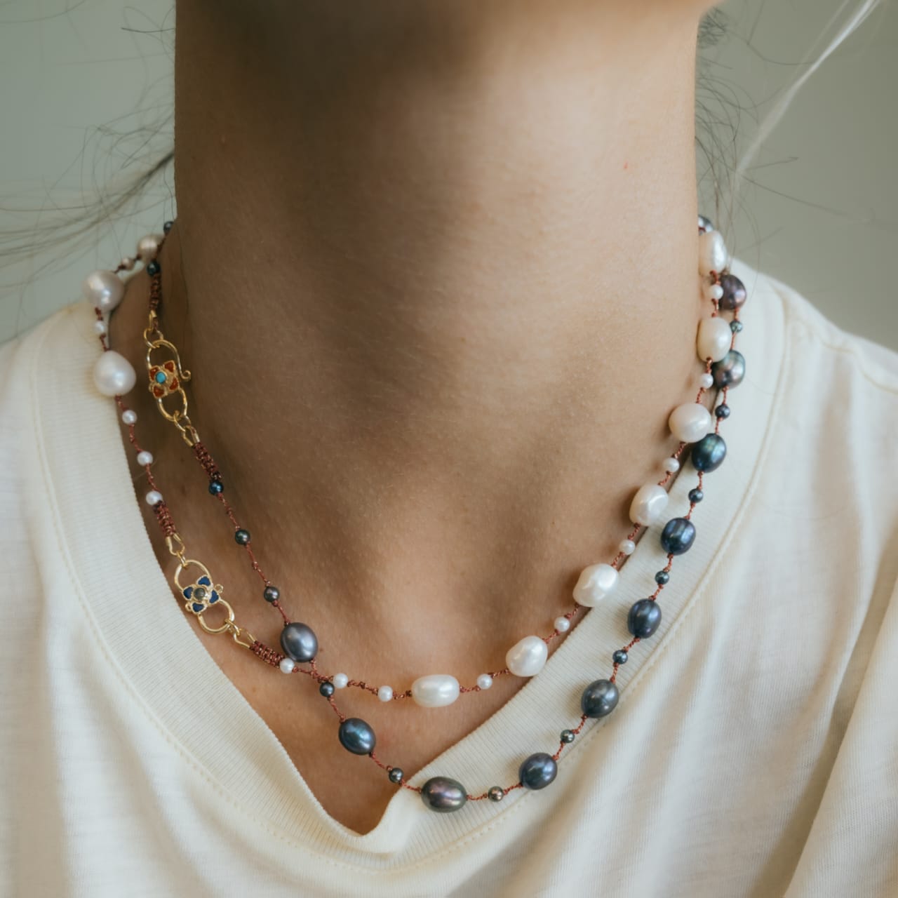 COLLAR PATNA GREY PEARL CLARA FORNO - Imagen 2