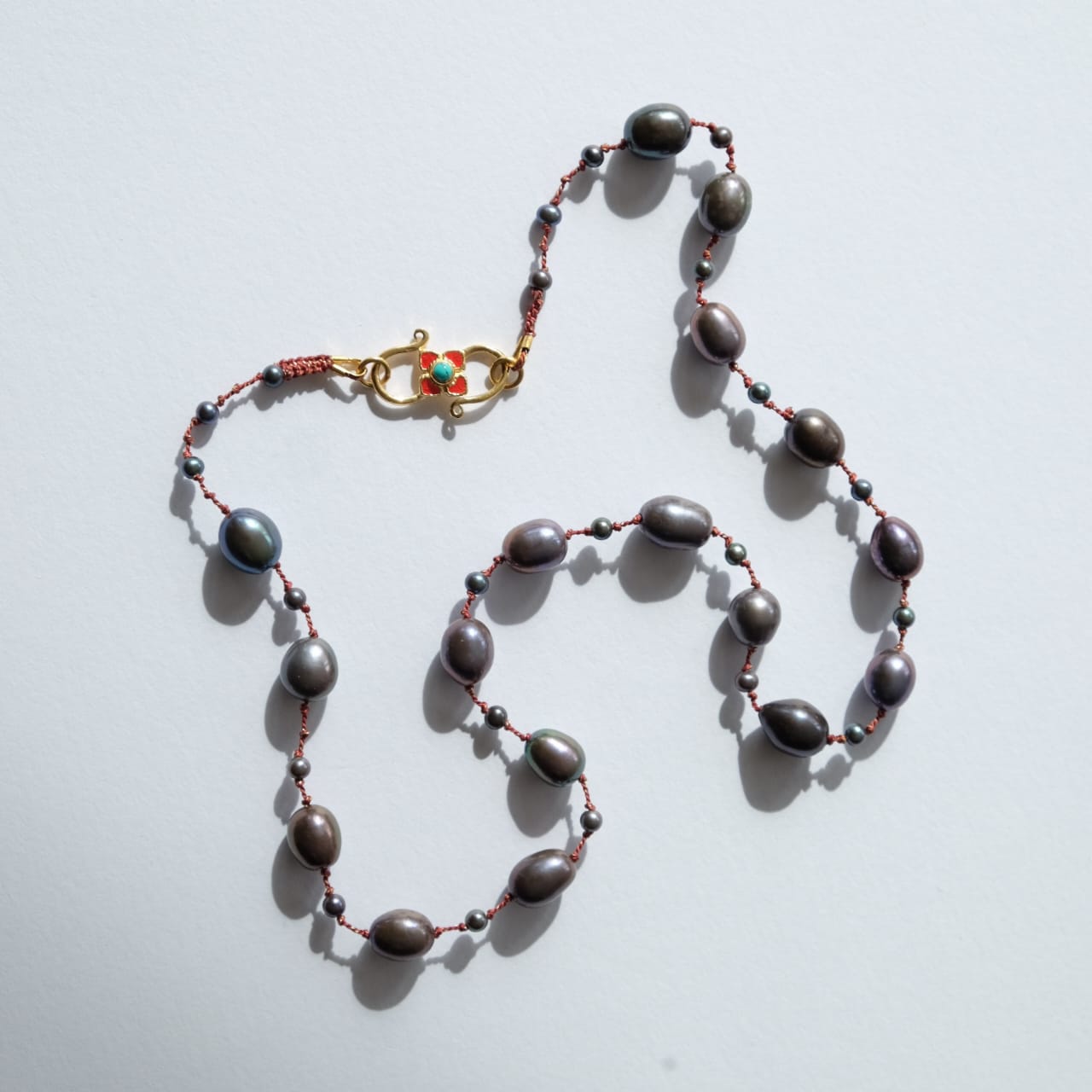 COLLAR PATNA GREY PEARL CLARA FORNO - Imagen 6