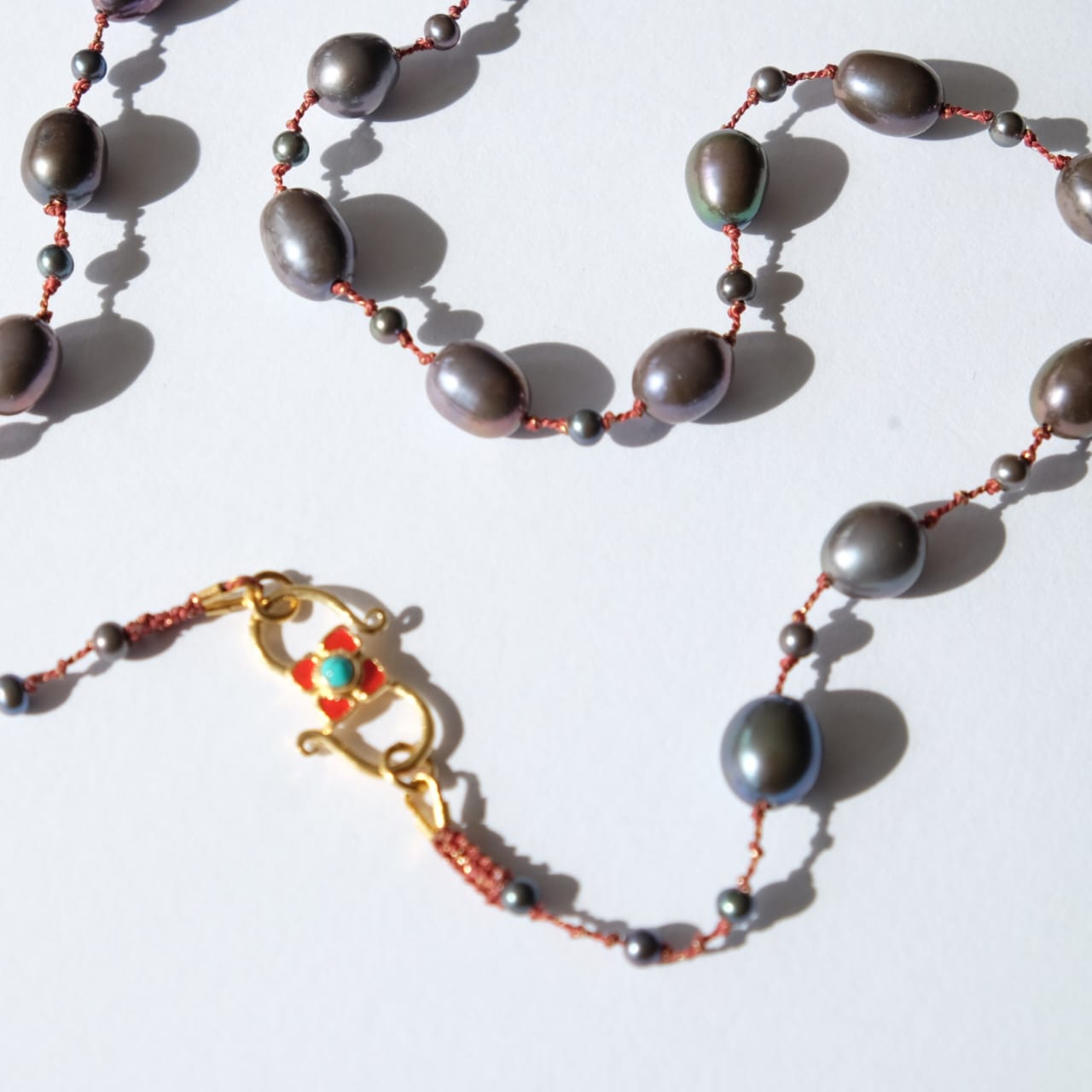 COLLAR PATNA GREY PEARL CLARA FORNO - Imagen 4