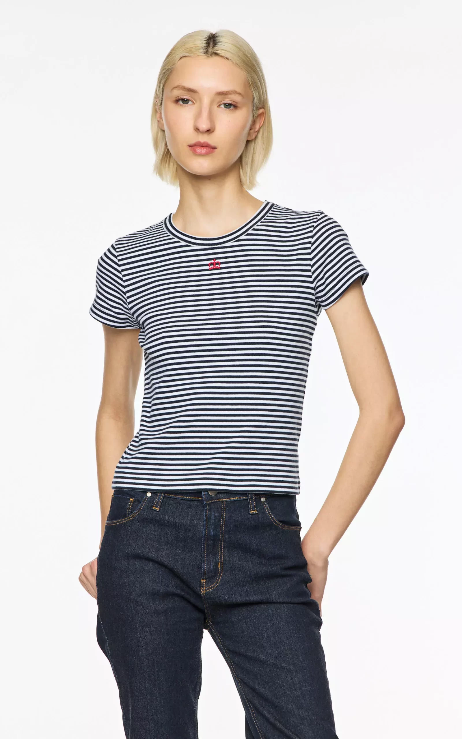 REMERA FRANCIA PAULA CAHEN D`ANVERS