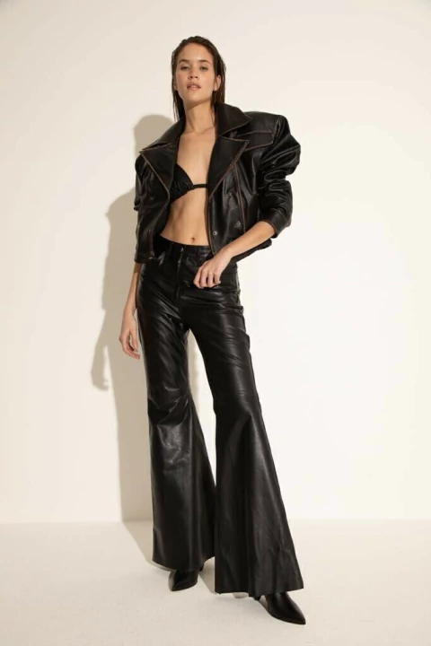 CAMPERA SARAH CUERO VACUNO MYM - Imagen 4